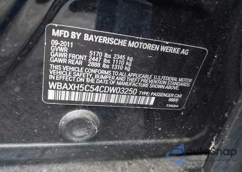 2012 BMW 528I xDrive z USA, uszkodzony, nr VIN WBAXH5C54CDW03250